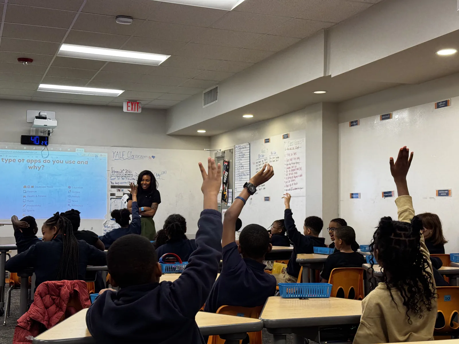 Engaging students in a hands-on coding lesson